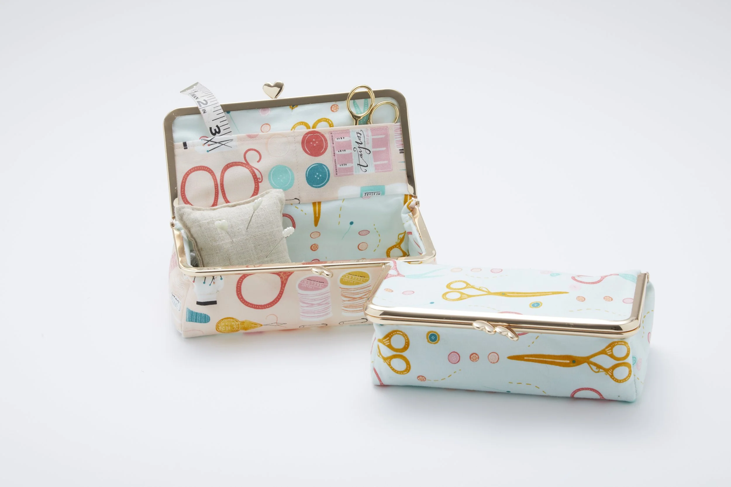 ZW4059 | Heart Clasp Sewing Box Kit — Zakka Workshop Retail